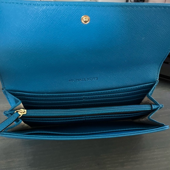 Michael Kors Purse and Wallet - Picture 13 of 13